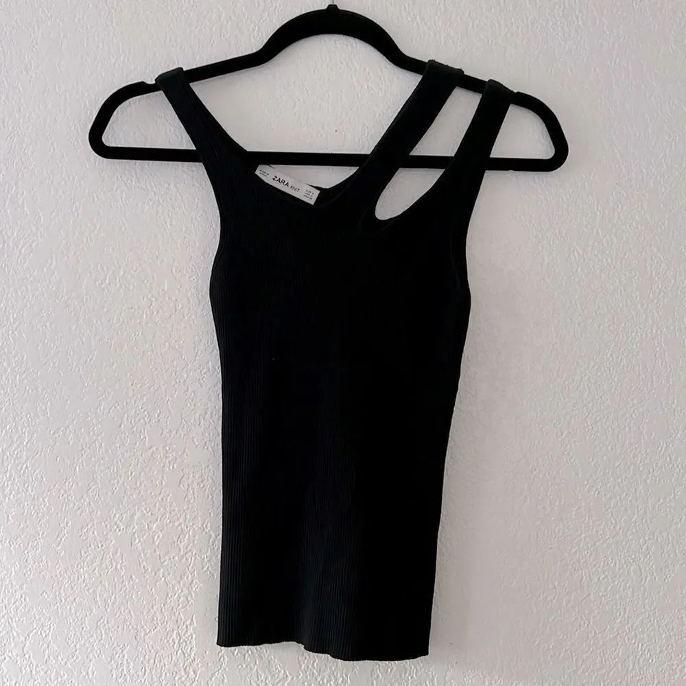 Zara knit black cut out tank M